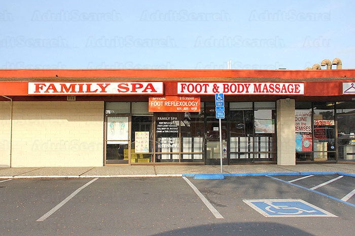 Telephones  of parlors nude massage  in Concord, California 